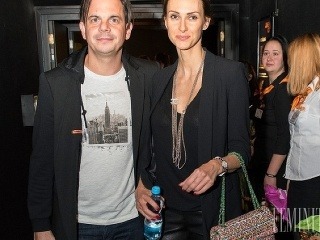 Manželka Dana Dangla čoraz