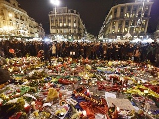 Svet smúti nad bruselskou