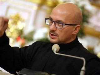 Kňaz kritizoval Poliakov kvôli