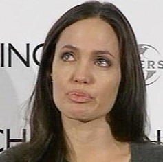 Angelina Jolie: Vyhráža sa