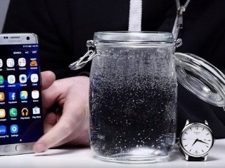 TEST: Vydrží Samsung Galaxy