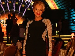 Sympatická moderátorka Adriana Kmotríková