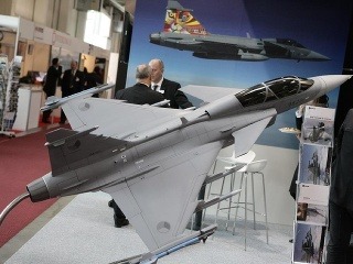 Prehliadka najmodernejšej vojenskej techniky