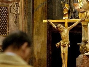 Peniaze likvidujú náboženstvo: Evolučný