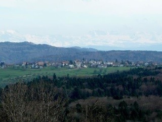 Švajčiarska dedina plná boháčov