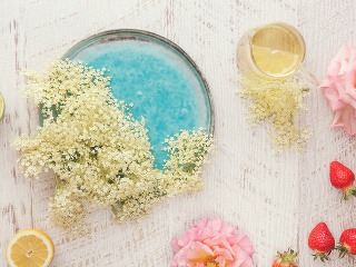 Veľmi nápadný krík sa