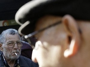 Držitelia dlhopisov majú smolu: