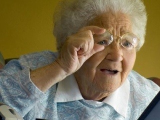 Babička (86) baví celý