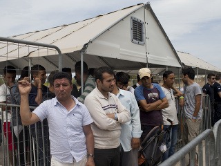 Srbsko dáva utečencom červenú: