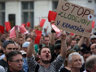 Protesty vyvolané kauzou Bašternák