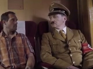 VIDEO Adolf Hitler potešený
