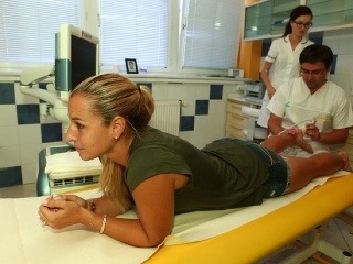 Dominika Cibulková pri lekárskom