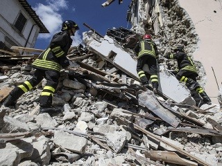 Ničivé zemetrasenie v Taliansku: