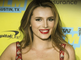 Sexi kráska sa konečne