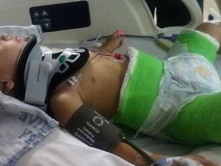 Otec chcel zabiť synčeka,