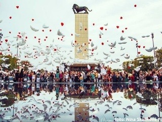 Hromadné púšťanie balónov už
