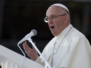 Pápež František vyzýva predstaviteľov