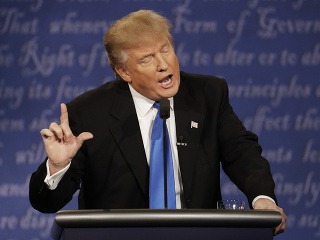 Trump počas televíznej debaty