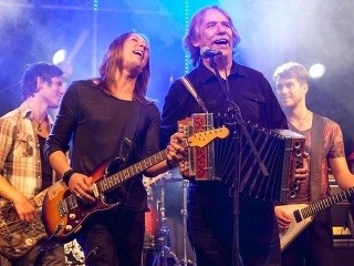 Nečakaná spolupráca: Vypočujte si