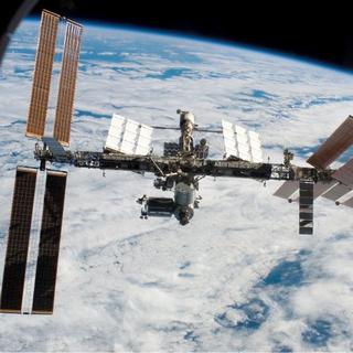 Na ISS zlyhal chladiaci