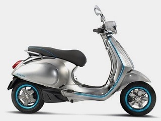 Vespa pracuje na elektrickej