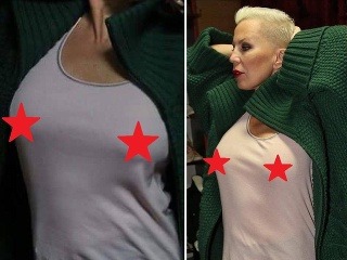 Kornova ex vystavila prsia: