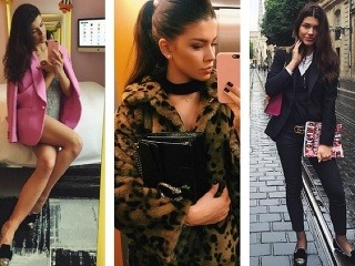 Karolína má pestrý šatník