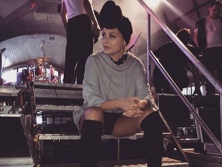 Krásna speváčka prekvapila jej