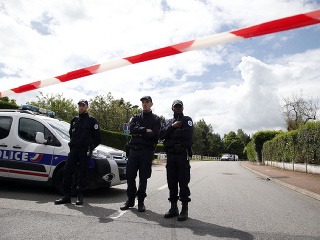 Francúzska polícia pokročila: Zatkla