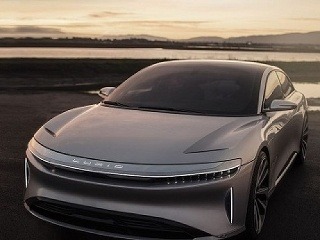 Lucid Motors odhalil luxusný