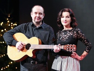 VIDEO: Koledu Tichá noc