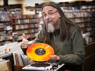 Vinyly naďalej zažívajú veľký