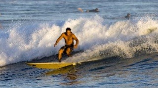 Neuveriteľný príbeh surfistu: Silný