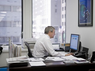 Fit lopta, stolička, alebo