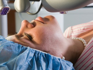 Laser dokáže zlepšiť zrak: