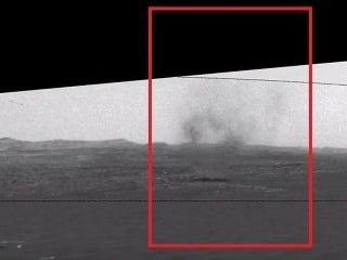 VIDEO Sonda Curiosity zachytila