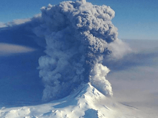 Sopka Bogoslof vychrlila obrovský