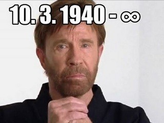 Chuck Norris nás stále