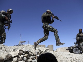 Američania zhodili na Afganistan