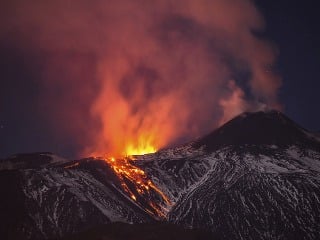 Talianska sopka Etna sa