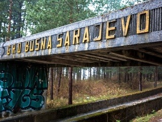 Obliehanie Sarajeva: Boháči z