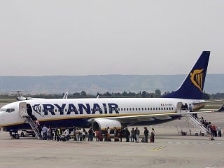 Ryanair zverejnil zoznam zrušených