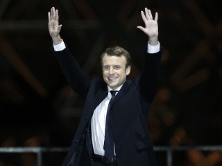 Emmanuel Macron sa stal