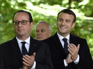 Emmanuel Macron a Francois