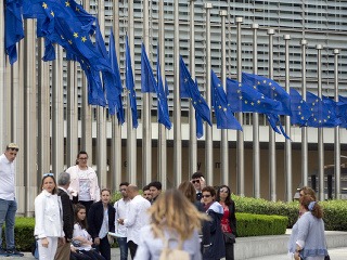 EÚ pritlačí na domovské