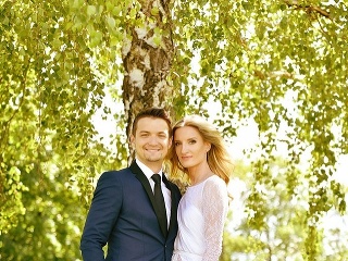 V týchto svadobných šatách