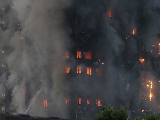 Požiar výškovej budovy v