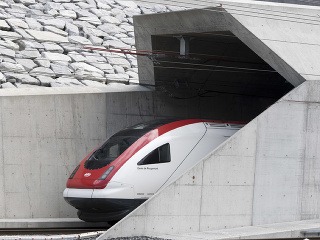 Najdlhší železničný tunel na