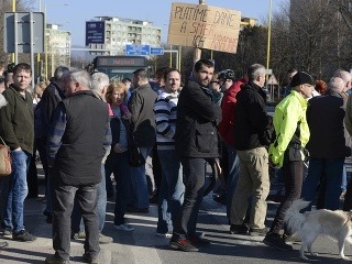 Prešovčania zablokovali tri priechody