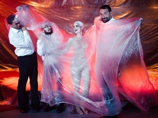 Korben Dallas predstavujú klip